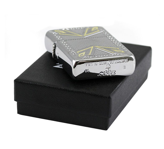 Sterke armor zippo met Dagger design