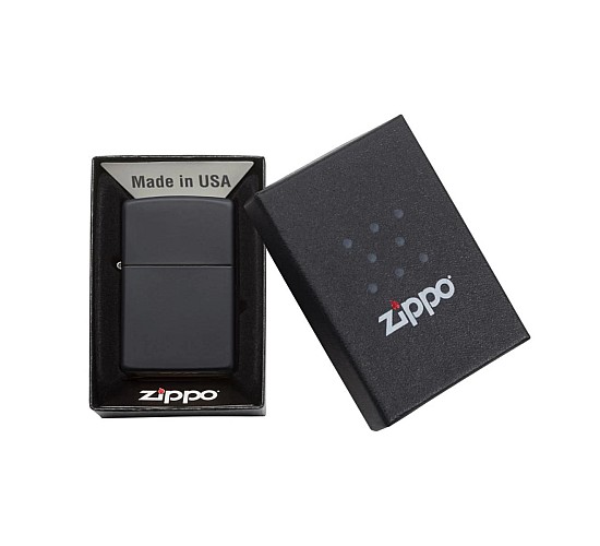 Doosje met de Black matte van Zippo