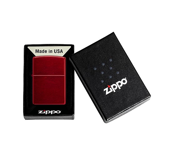 Doosje met de Candy Red  van Zippo