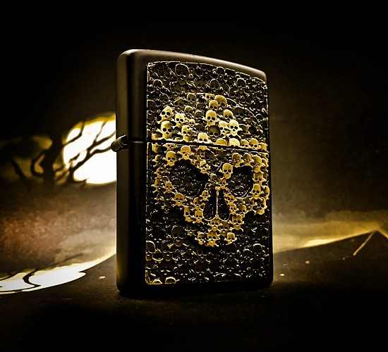 Classic zippo skulls in skull