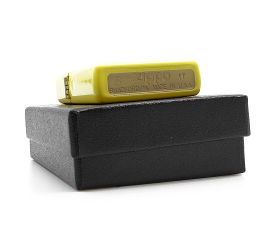 Gele zippo storm aansteker box
