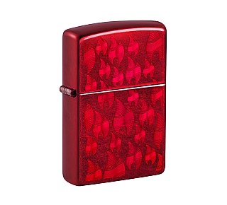 Zippo Candy Apple Flames aansteker met rode street chrome afwerking en gegraveerd flame motief