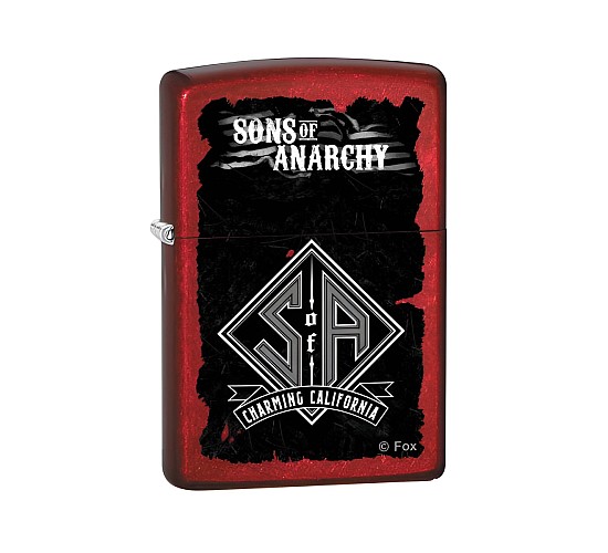 Sons of Anarchy™ charming california Zippo aansteker in rood met zwarte print en Street Chrome afwerking