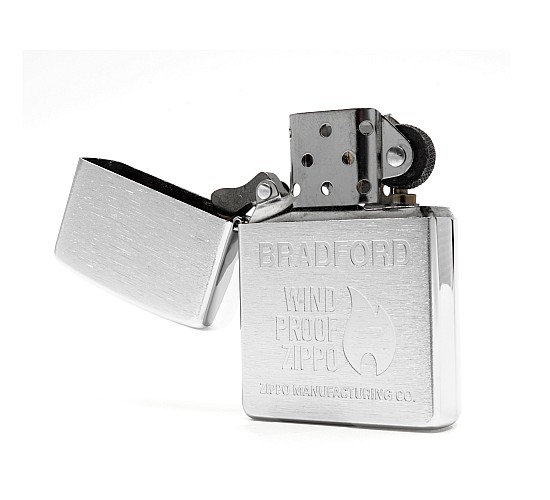 Zippo 2003 open aansteker bradford zippo