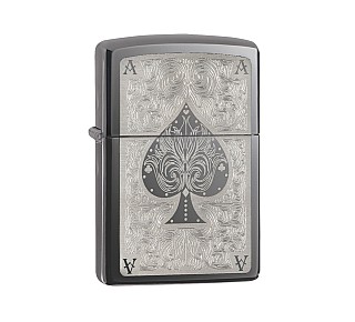 Zippo Ace Filigree aansteker met gepolijste Black ice afwerking en lasergegraveerd aaskaart motief