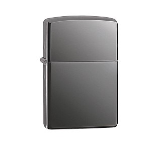 Zippo Black ice Regular aansteker met gepolijste, glanzende zwarte afwerking