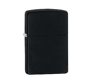 Zippo aansteker in matzwarte kleur met een matte afwerking en klassiek Regular formaat