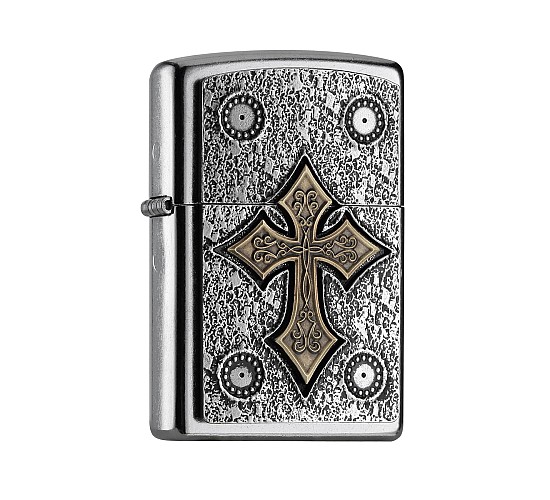 Zippo met Street Chrome afwerking en bronzen Keltisch kruis op chromen embleem