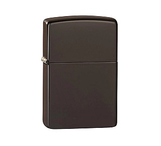 Zippo Brown aansteker in diep kastanjebruin met matte flat color afwerking en basis design
