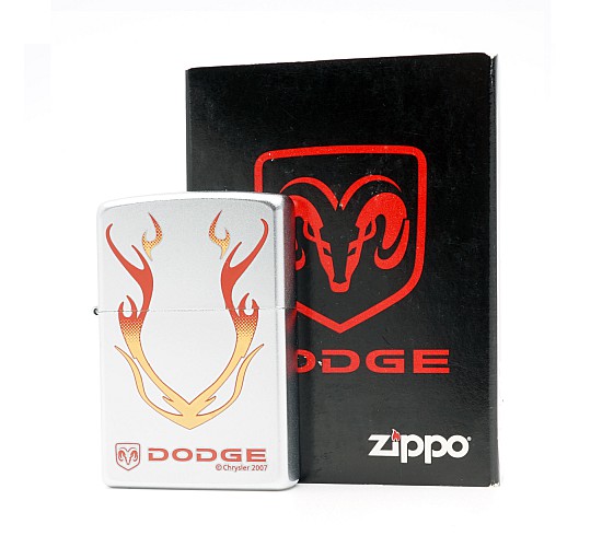 Zippo flames 2007 can box