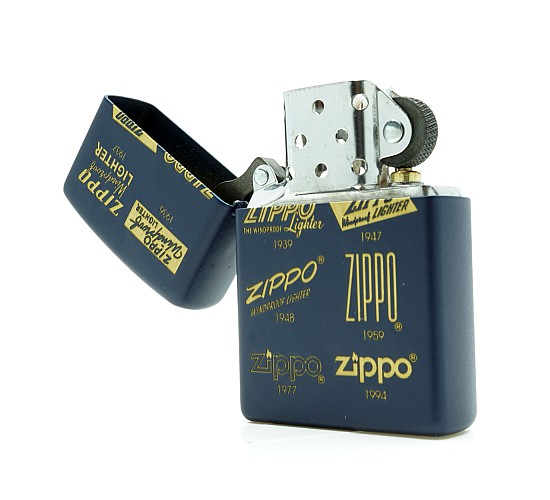 Zippo logos door jaren heen geel