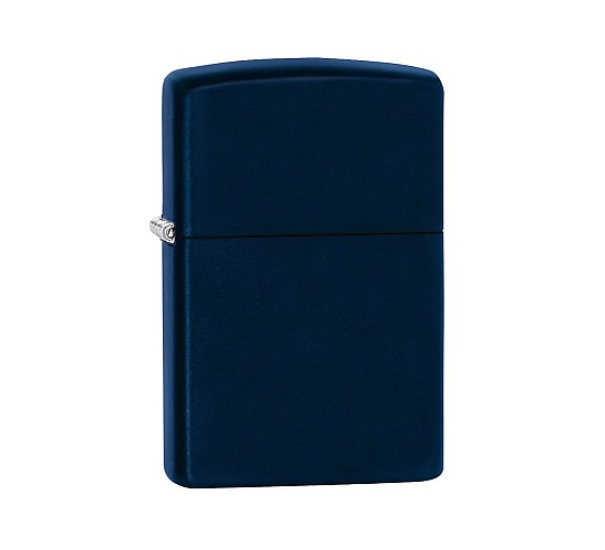 Zippo Navy blue matte regular aansteker met diepe matte blauwe kleur en zilverkleurig scharnier