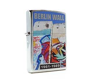 Zippo Planeta Berlin wall