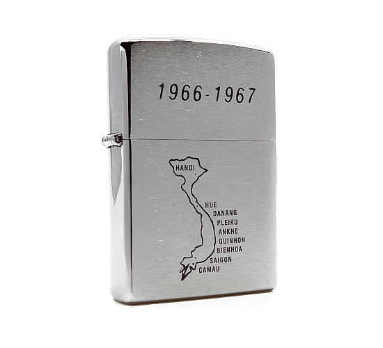 Zippo planeta saigon