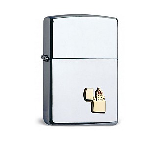 Zippo Polished emblem aansteker met glanzende chrome afwerking en goudkleurig embleem van open aansteker met rode vlam