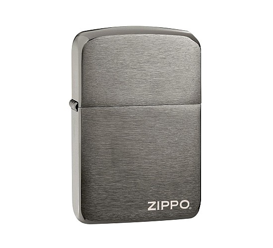 Zippo Replica 1941 Black ice aansteker met geborstelde afwerking en lasergravure, zwart-grijs van kleur met Zippo-logo rechtsonder