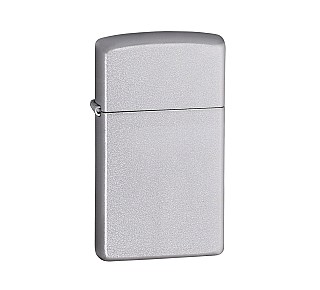 Zippo Satin Finish slim aansteker met zilverkleurige satin finish en chrome afwerking