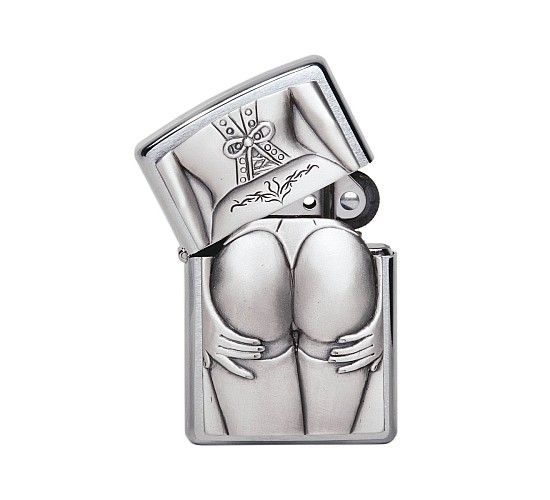 Zippo met de billen van een sexy dame