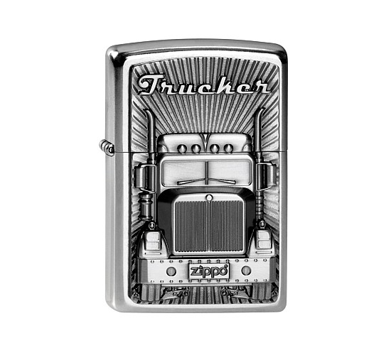 Zippo Trucker aansteker in Street Chrome met reliëf truck embleem en Trucker tekst
