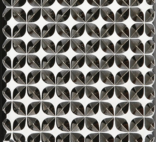 Zippo turn star details