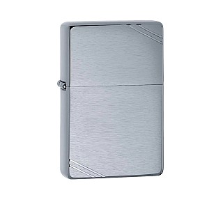 Zippo Vintage brushed chrome aansteker met geborstelde chromen afwerking en diagonale lijnen